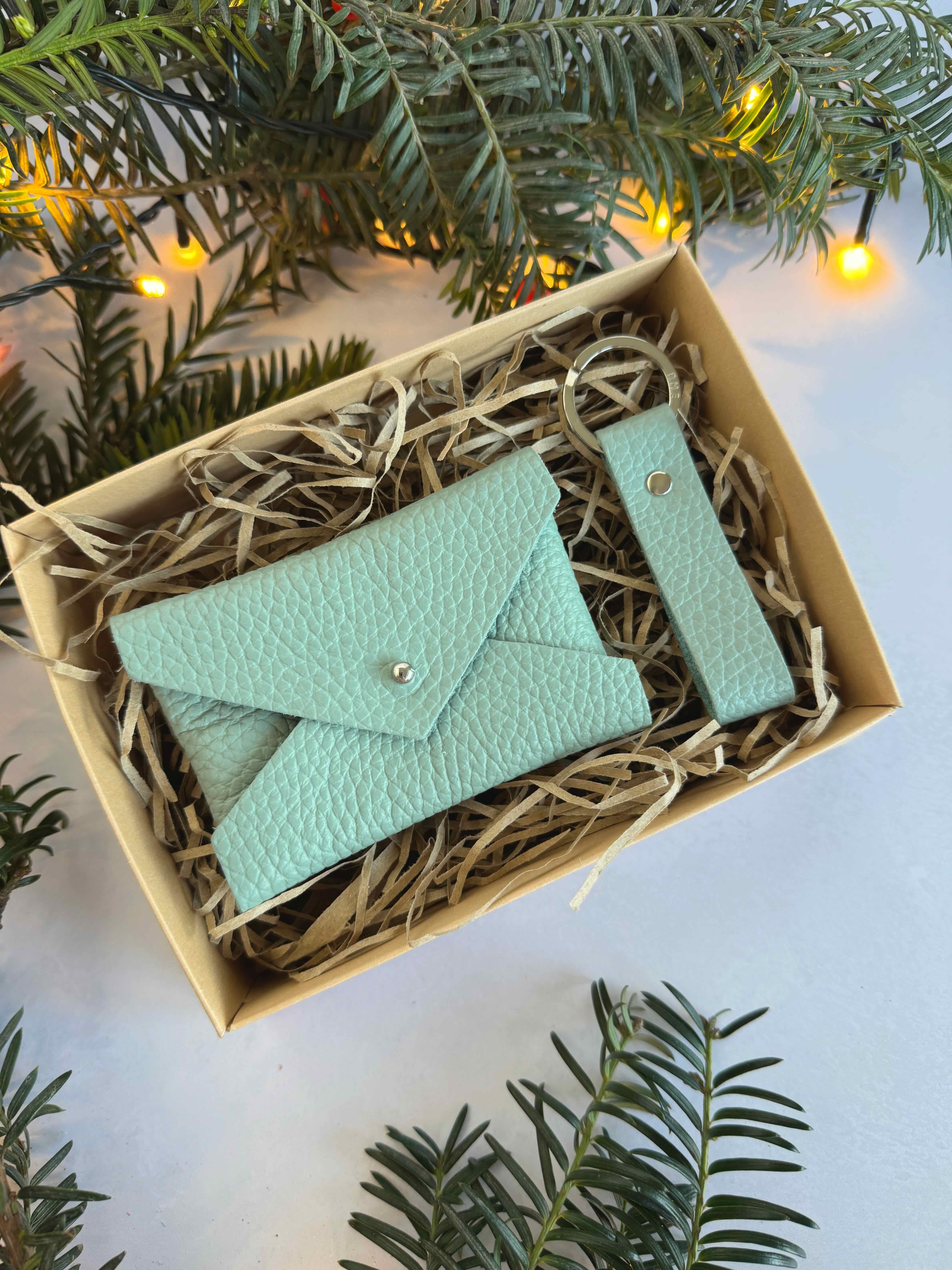 Mistletoe Gift Set 🎄