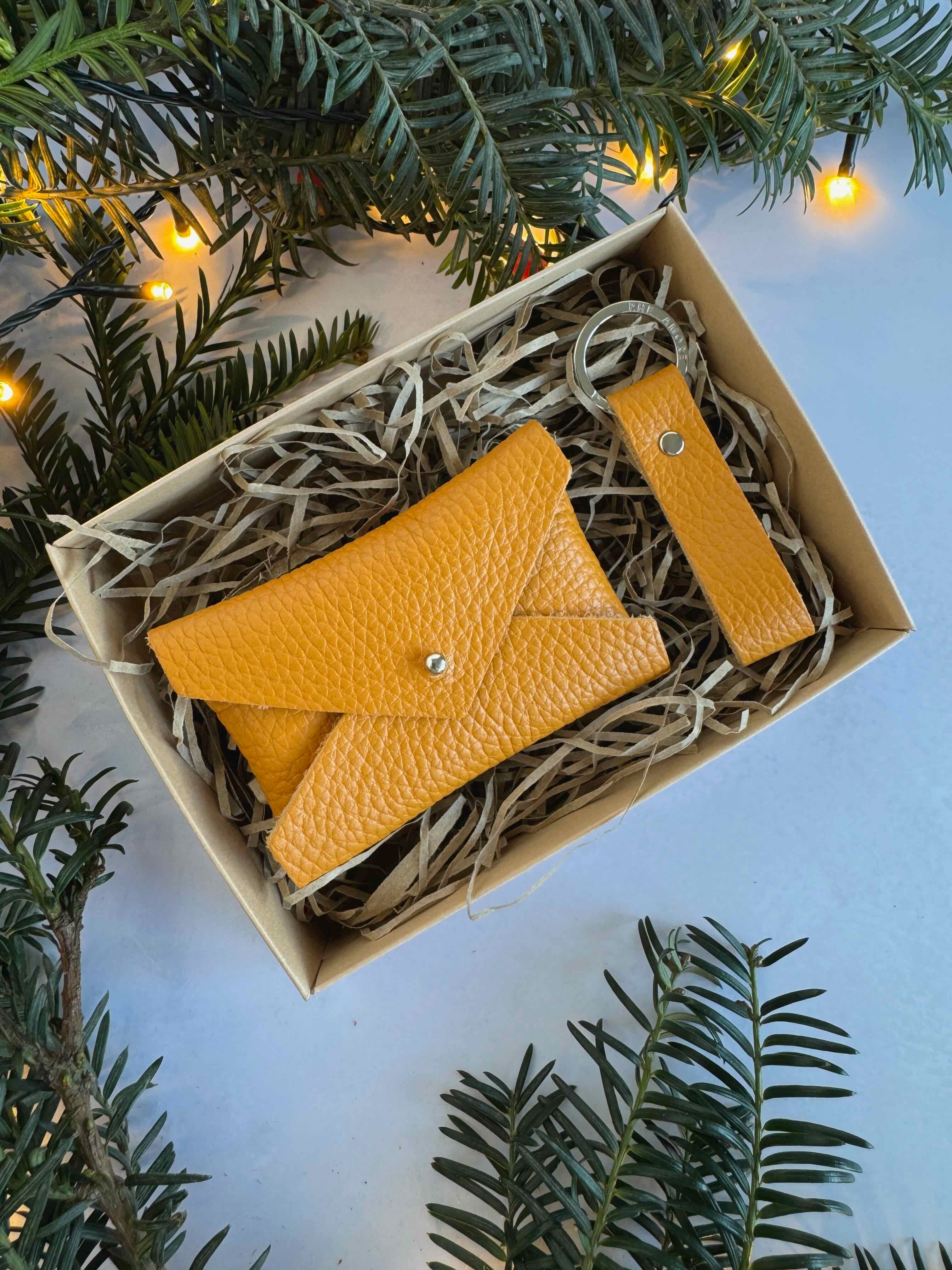 Mistletoe Gift Set 🎄