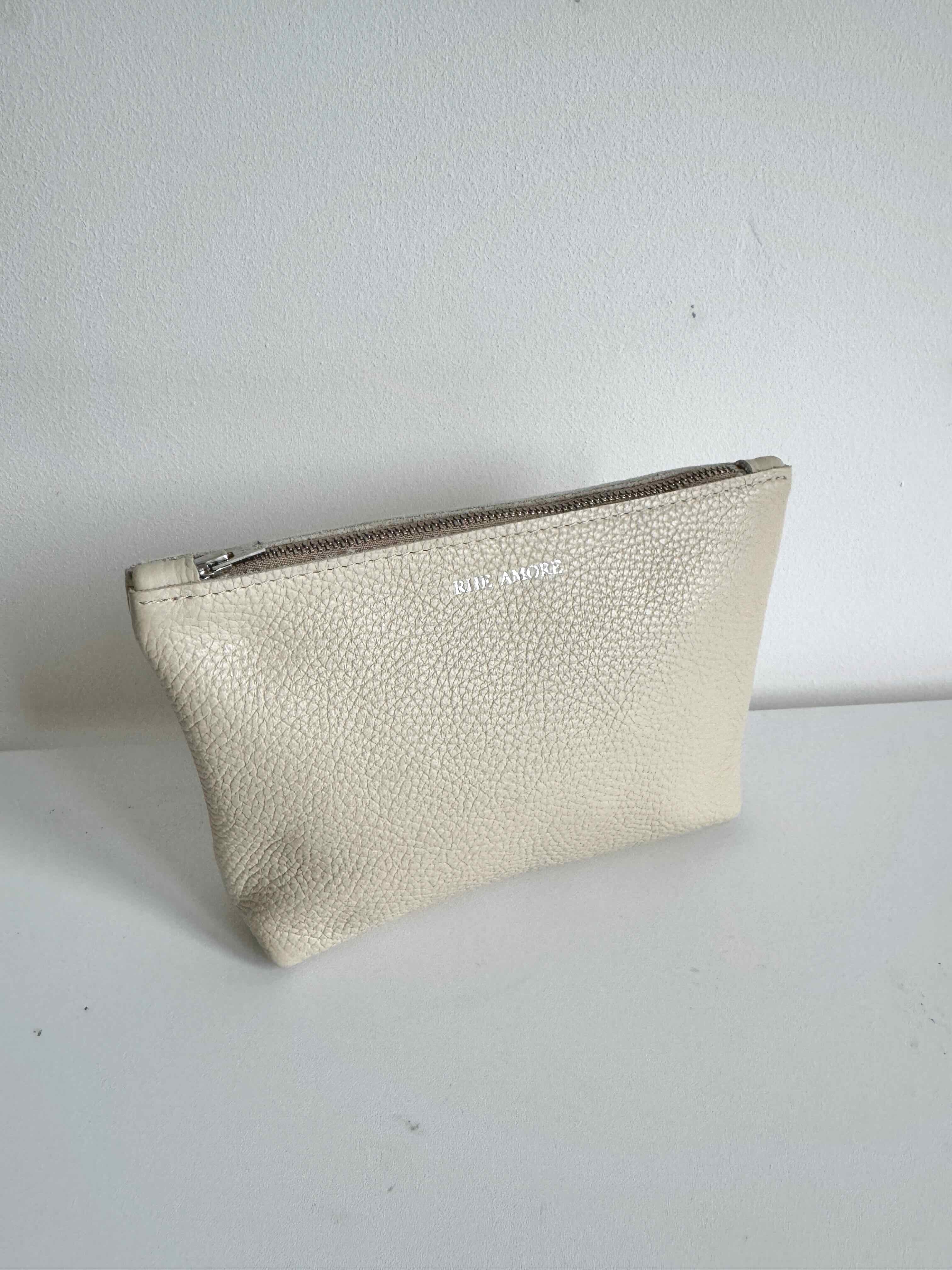 Last Chance Product - Leather Zipped Pouch