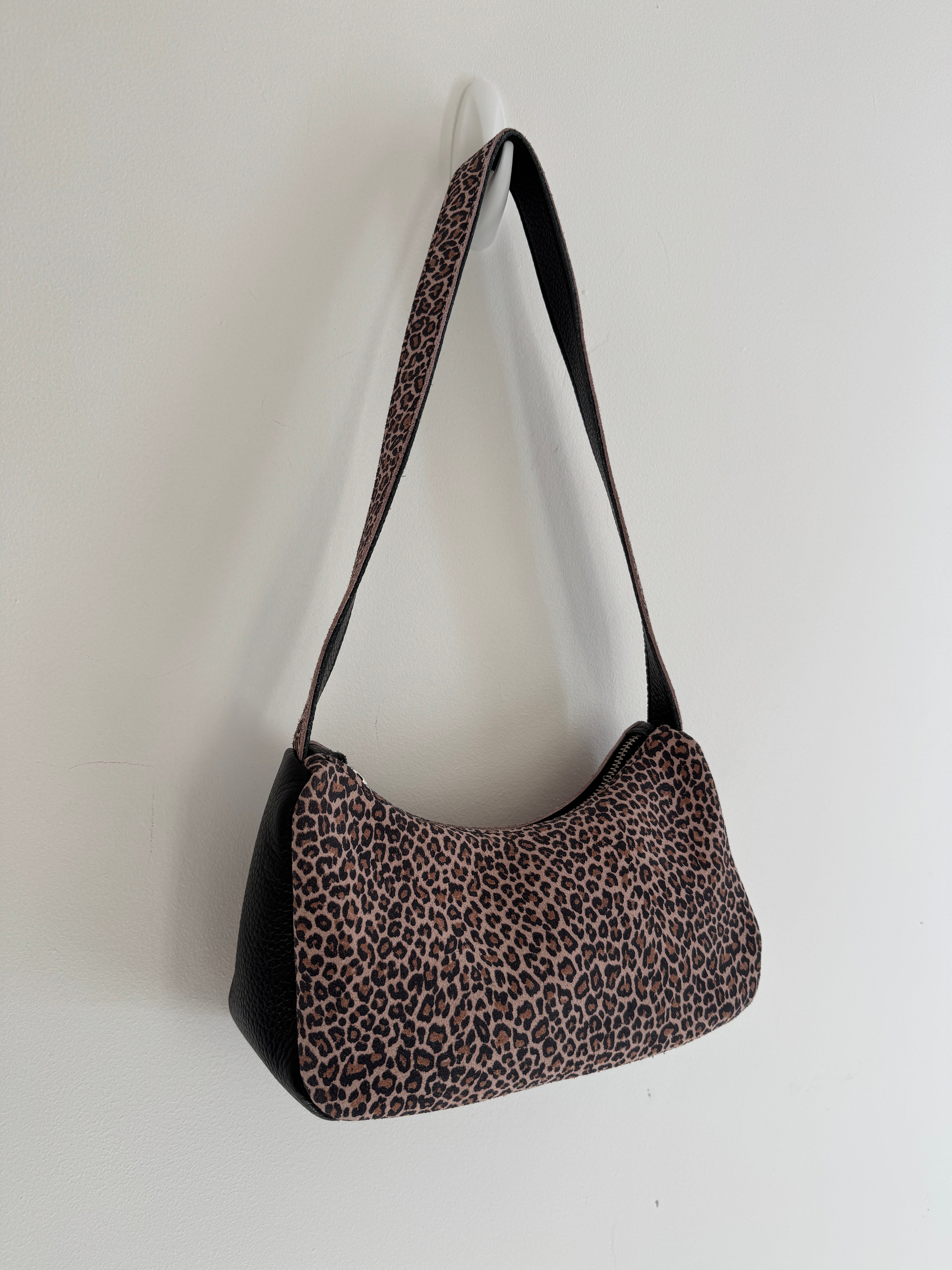 Sample Seconds - Pink Leopard Shoulder Bag